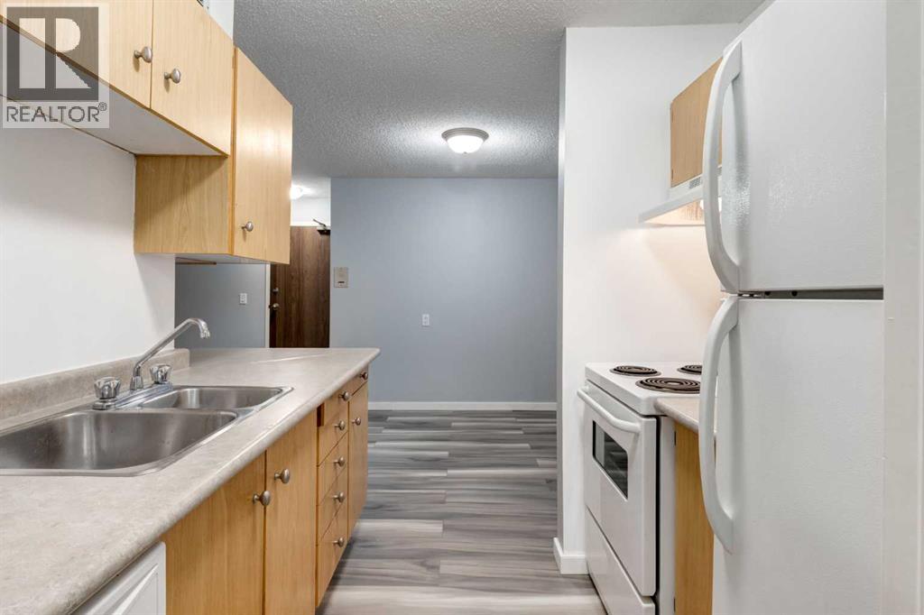 Single Family House for Sale in A  A Street SW Kingsland Calgary 