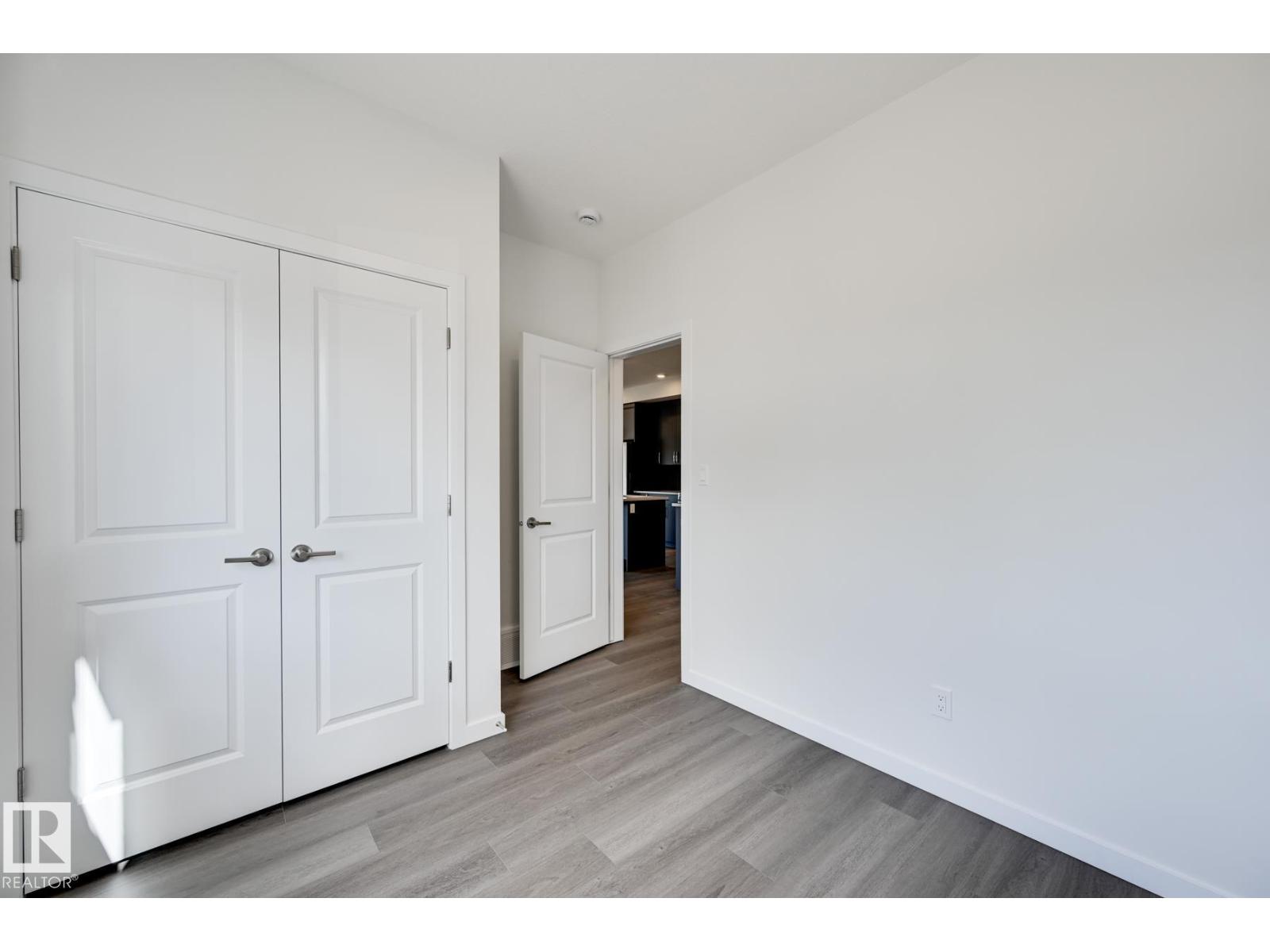 Photo 14 of 9106 Elves Lo Nw, Edmonton AB