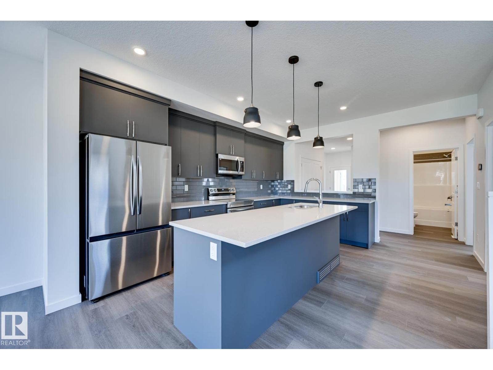 Photo 16 of 9106 Elves Lo Nw, Edmonton AB