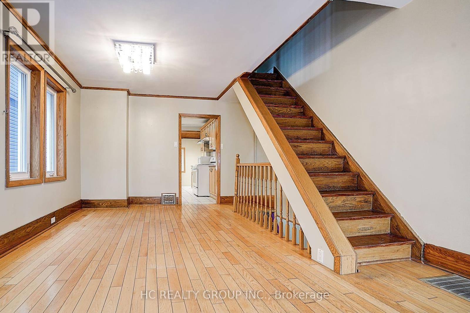 Photo 22 of 116 Holborne Avenue, Toronto ON