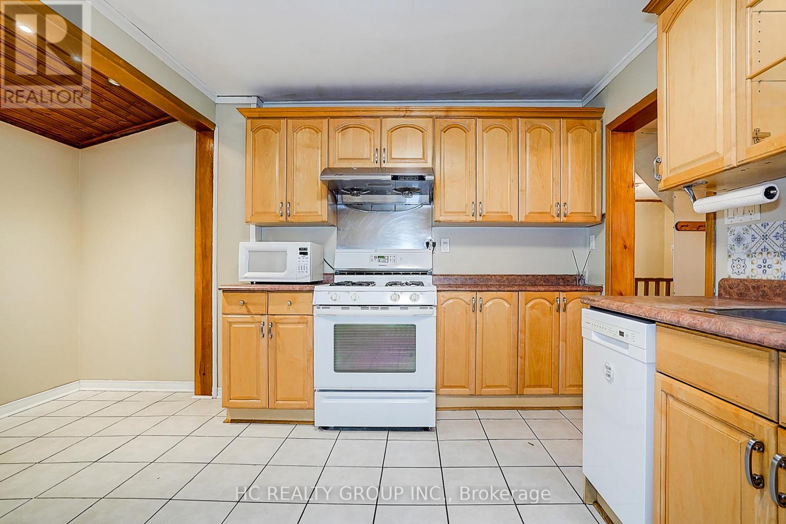 Photo 2 of 116 Holborne Avenue, Toronto ON