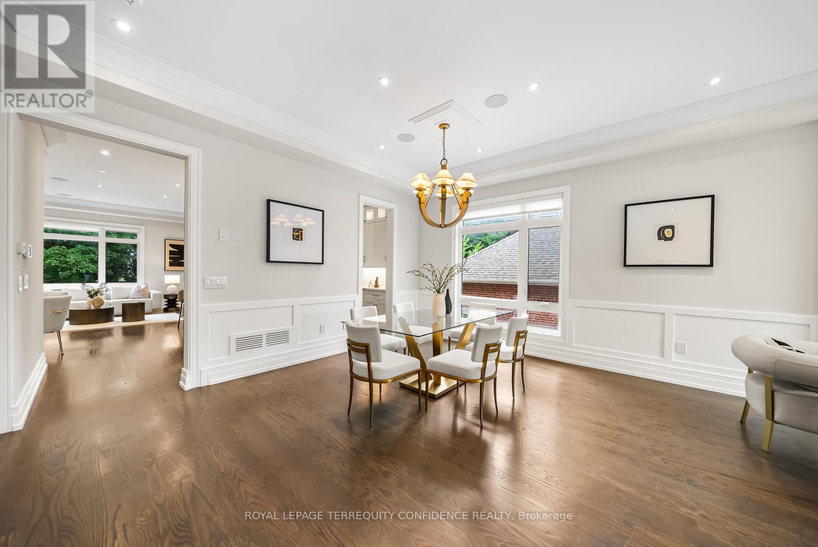 Photo 22 of 57 B Horsham Avenue, Toronto ON