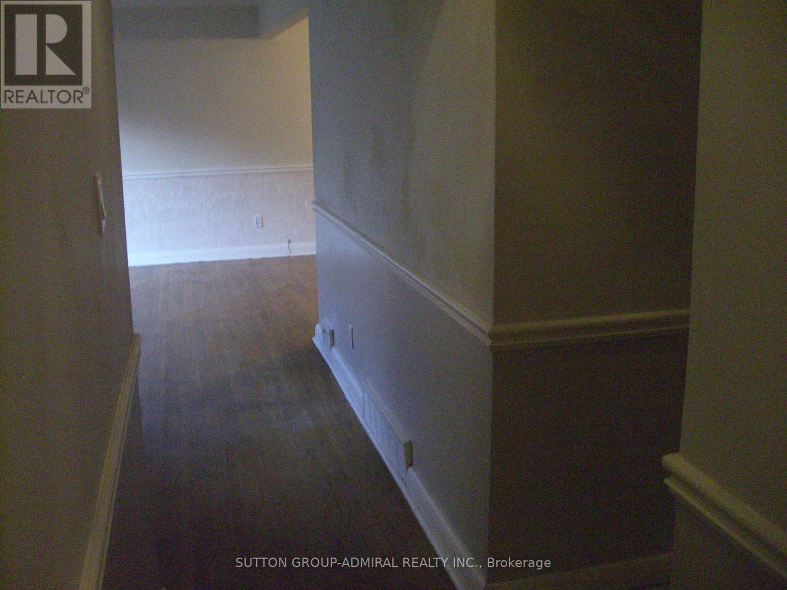 Photo 9 of 59 Dallas Road, Toronto ON