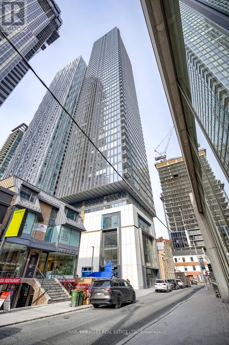 Photo 1 of 3307 8 Cumberland Street, Toronto ON