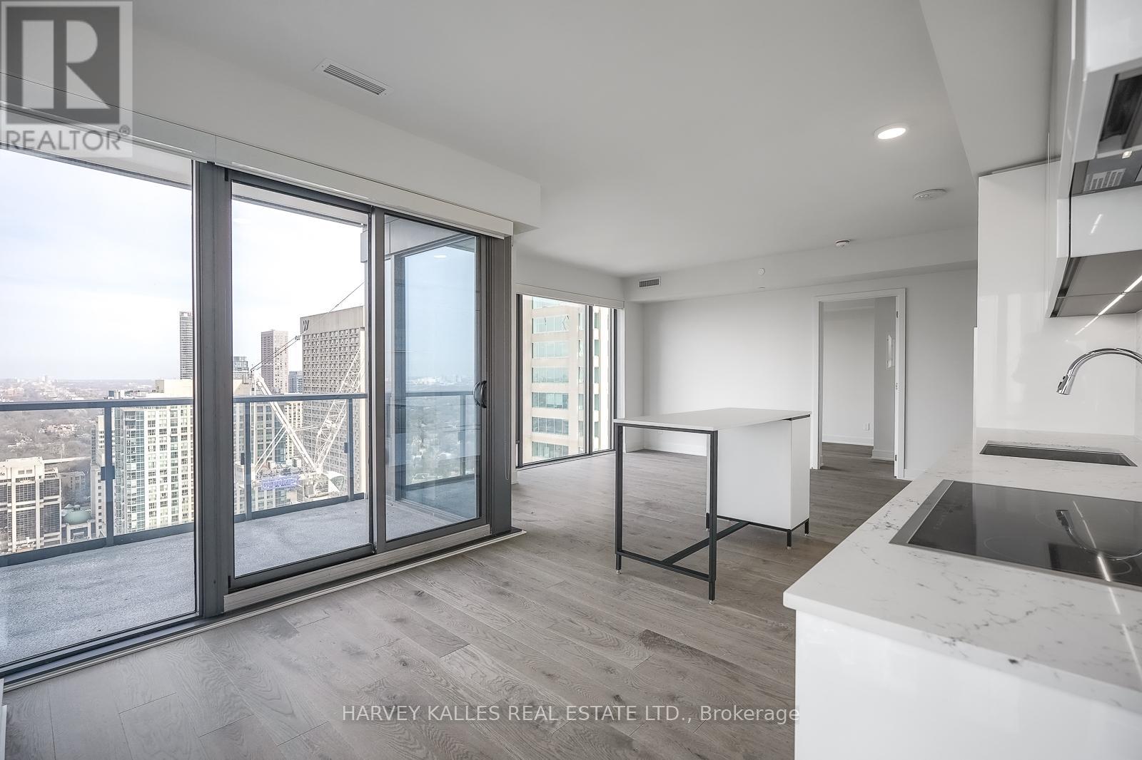 Photo 11 of 3307 8 Cumberland Street, Toronto ON