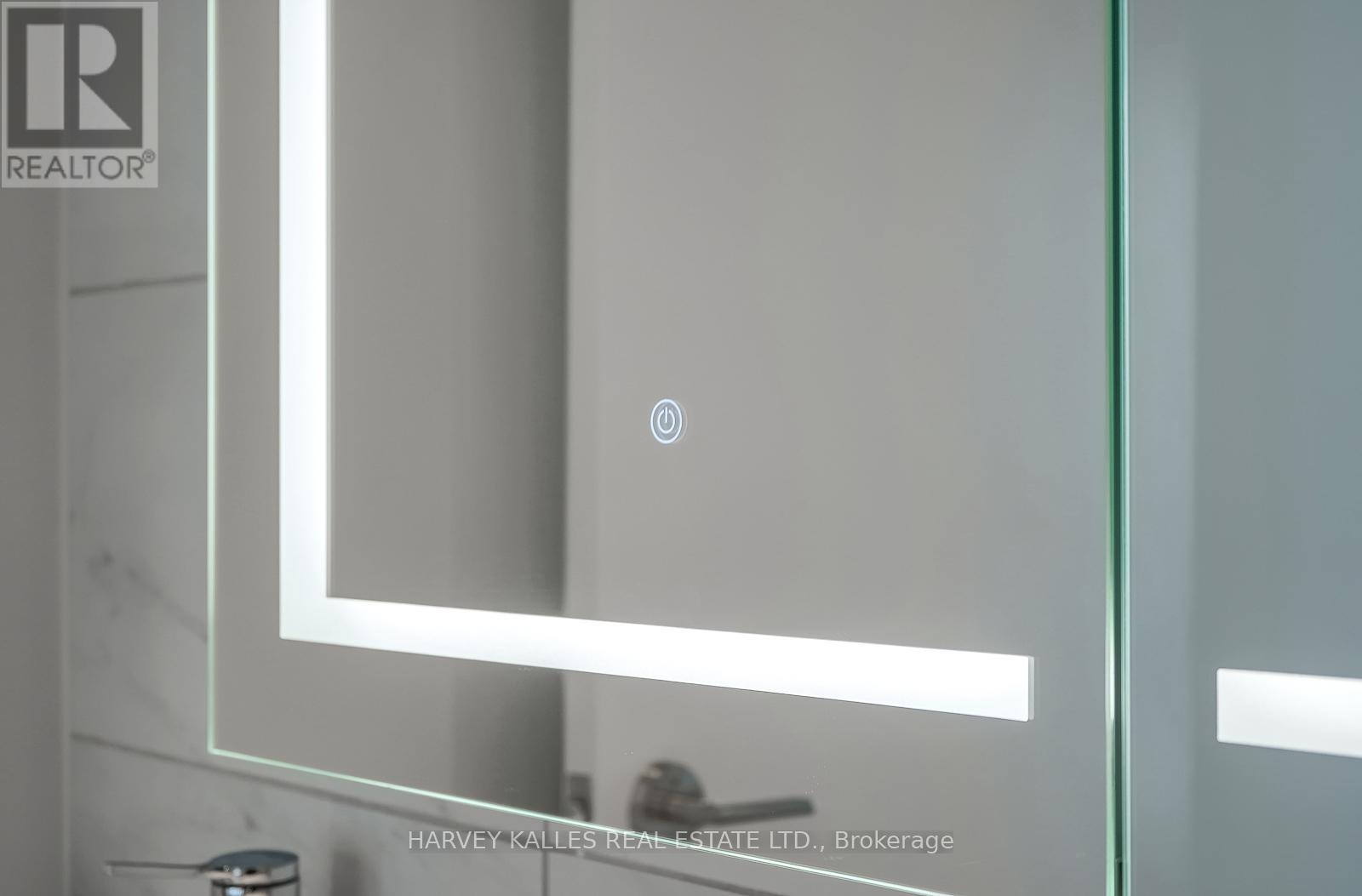 Photo 22 of 3307 8 Cumberland Street, Toronto ON