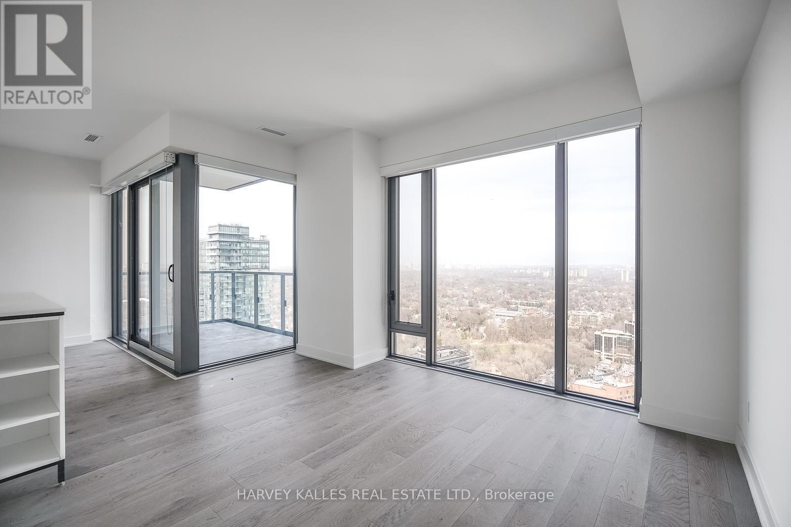 Photo 6 of 3307 8 Cumberland Street, Toronto ON