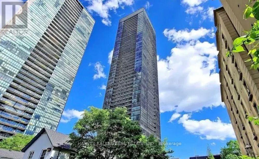 Photo 1 of 4505 101 Charles Street E, Toronto ON