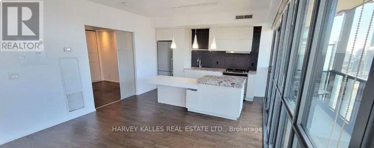 Photo 5 of 4505 101 Charles Street E, Toronto ON