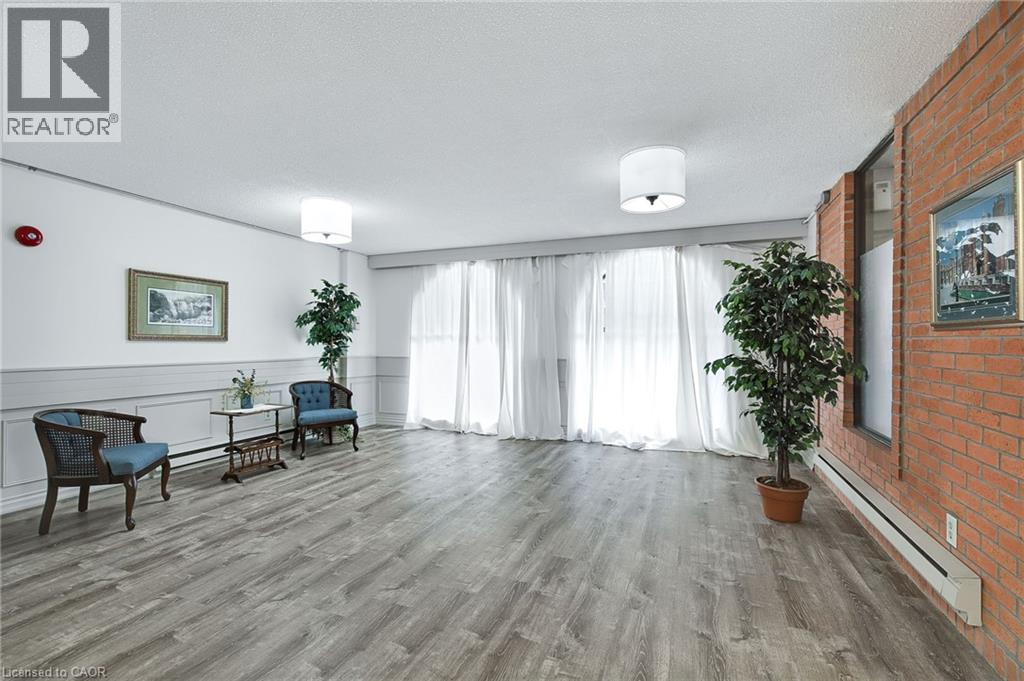 Photo 13 of 23 Main Street Unit 501, Dundas ON