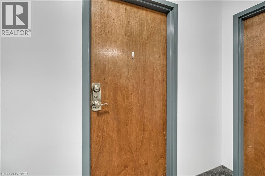 Photo 16 of 23 Main Street Unit 501, Dundas ON