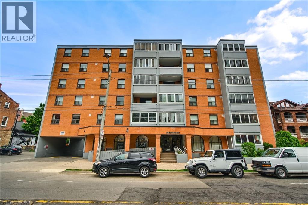 Photo 2 of 23 Main Street Unit 501, Dundas ON