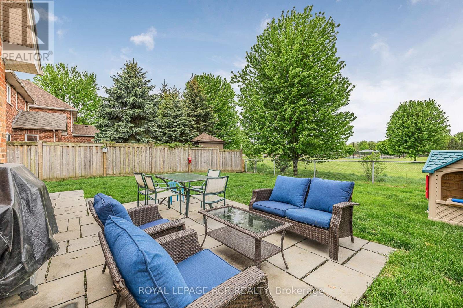 Photo 32 of 4 Caseton Crescent, Uxbridge ON