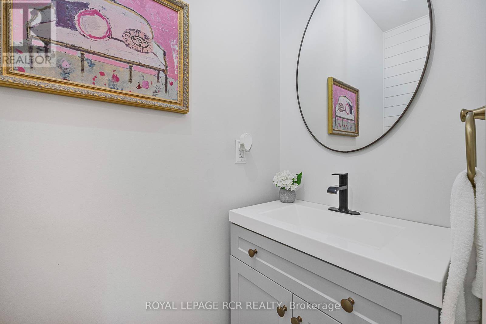 Photo 15 of 4 Caseton Crescent, Uxbridge ON