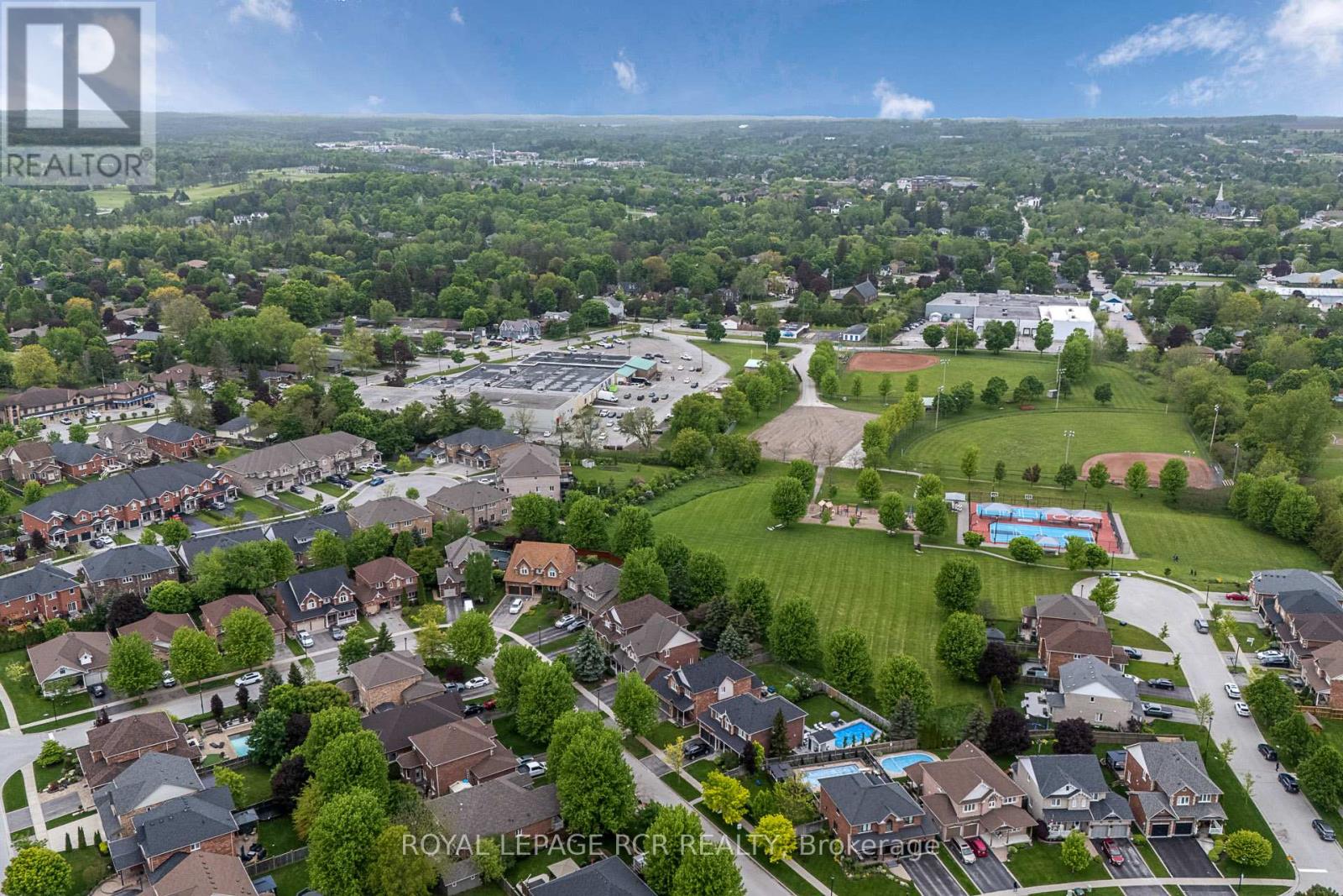 Photo 37 of 4 Caseton Crescent, Uxbridge ON