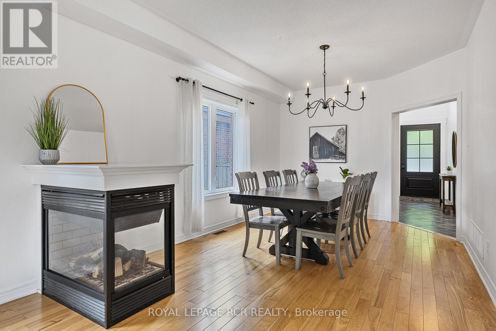 Photo 9 of 4 Caseton Crescent, Uxbridge ON