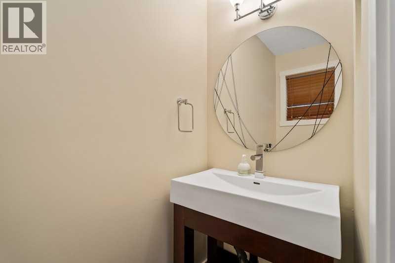 Single Family House for Sale in   Palliser Drive SW Oakridge Calgary 