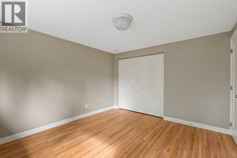 Single Family House for Sale in   Palliser Drive SW Oakridge Calgary 
