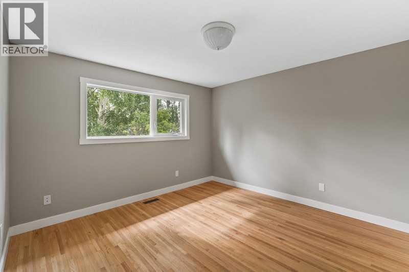 Single Family House for Sale in   Palliser Drive SW Oakridge Calgary 