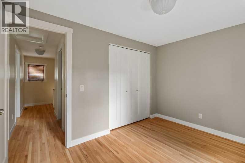 Single Family House for Sale in   Palliser Drive SW Oakridge Calgary 