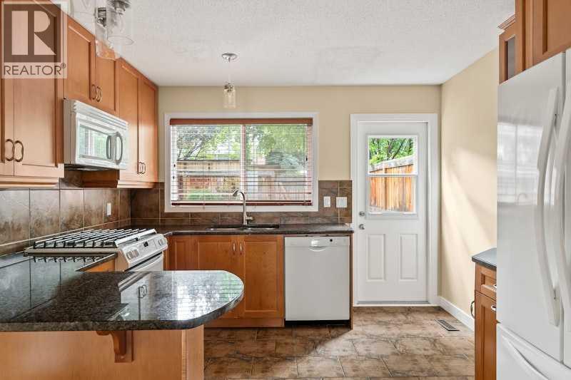 Single Family House for Sale in   Palliser Drive SW Oakridge Calgary 