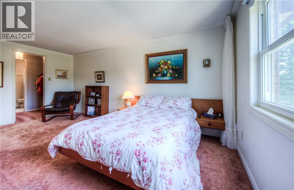 Photo 19 of 8 Ashley Court, Kitchener ON