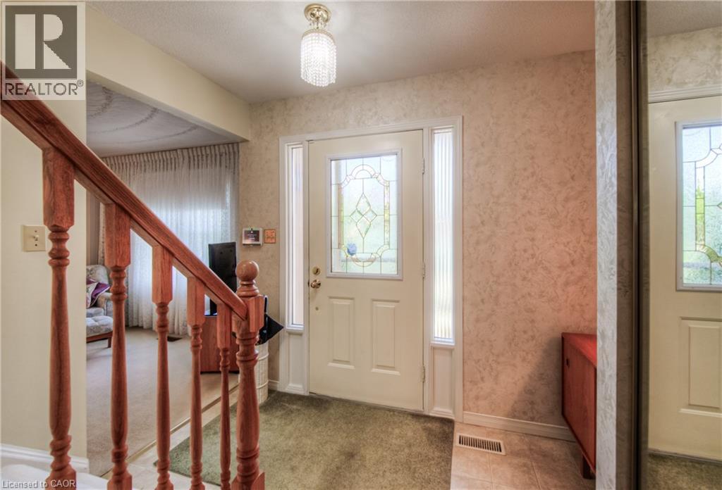 Photo 16 of 8 Ashley Court, Kitchener ON
