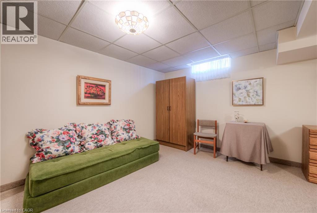 Photo 30 of 8 Ashley Court, Kitchener ON
