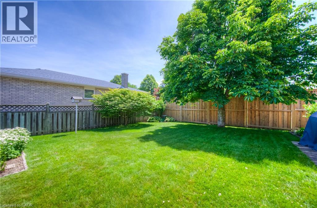 Photo 34 of 8 Ashley Court, Kitchener ON