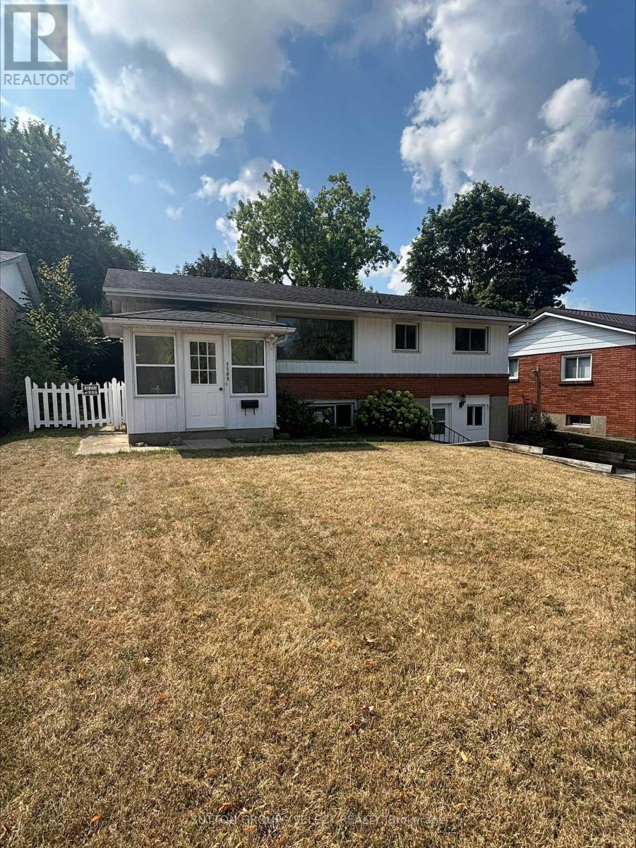 Photo 2 of 1165 Melsandra Avenue, London East ON
