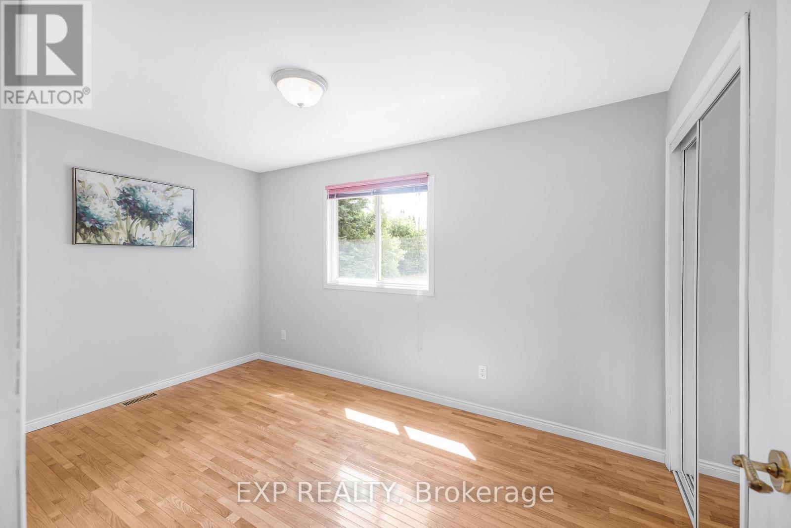 Photo 15 of 3990 Mount Albert Road, East Gwillimbury ON