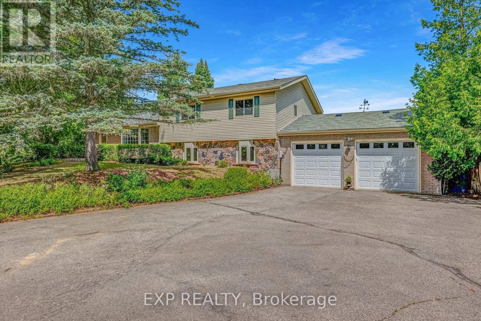 Photo 4 of 3990 Mount Albert Road, East Gwillimbury ON