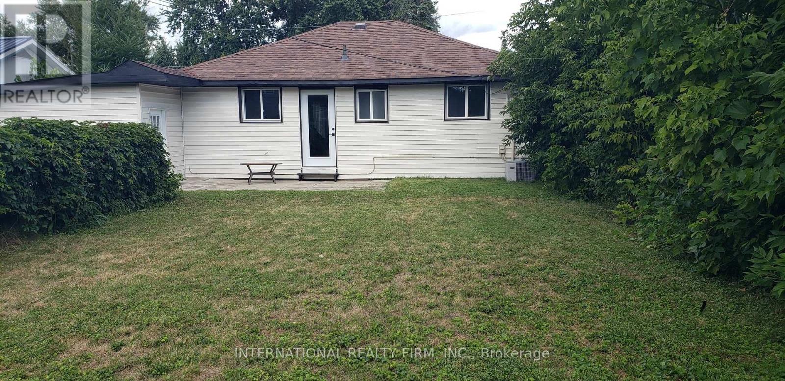 Photo 27 of 355 Hollywood Drive, Georgina ON