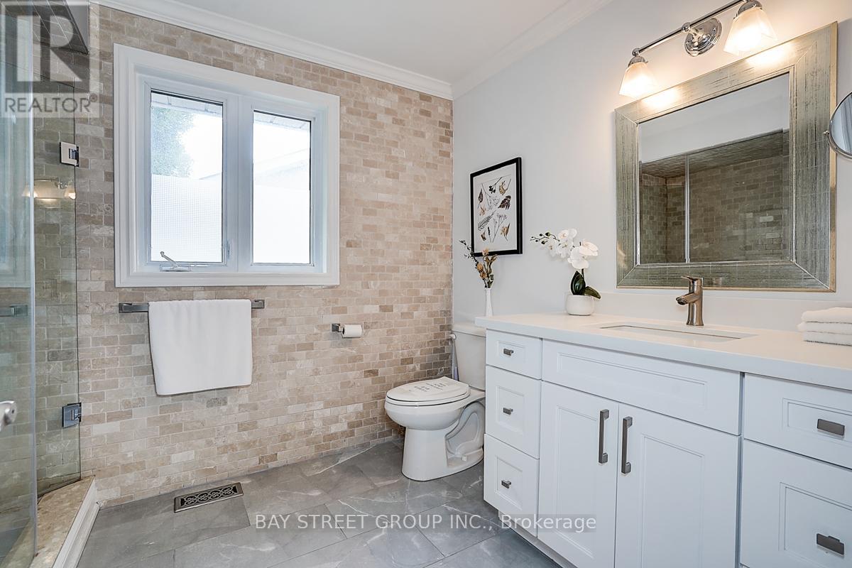 Photo 24 of 2 Riverview Road, Markham ON