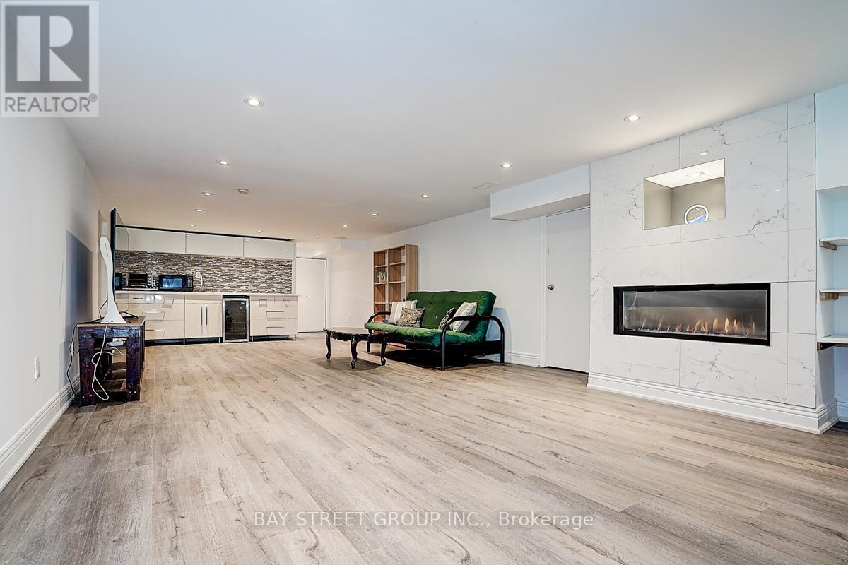 Photo 19 of 2 Riverview Road, Markham ON