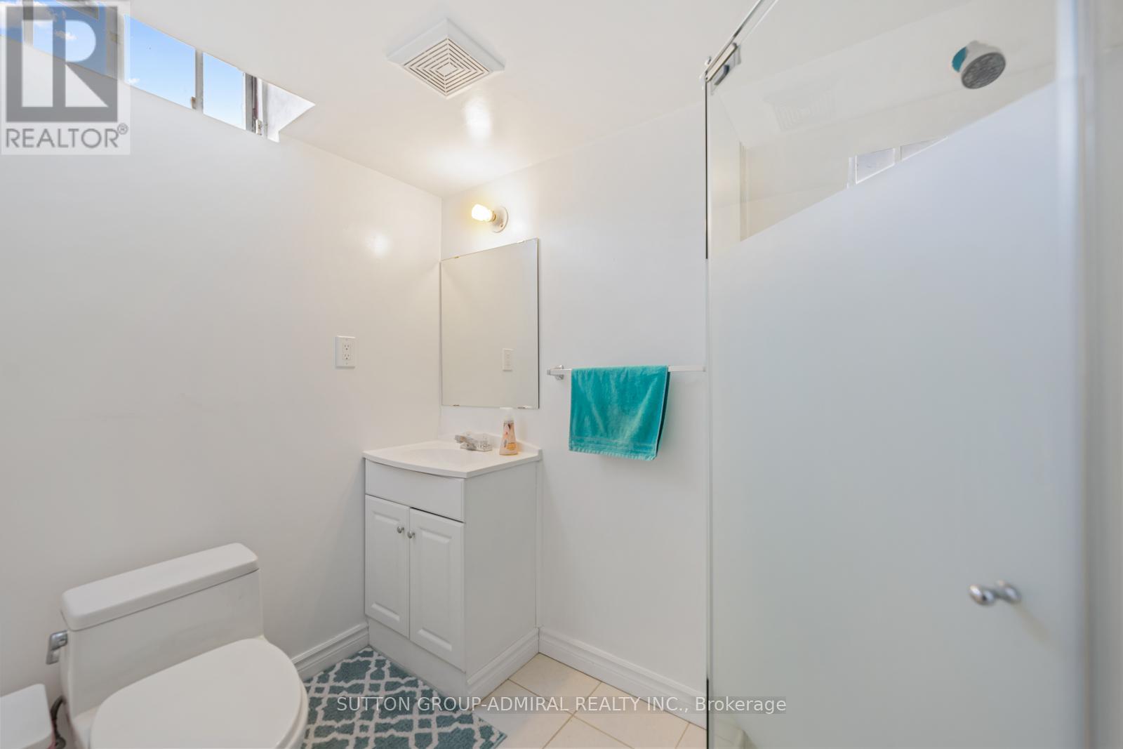 Photo 26 of 109 Whitney Place, Vaughan ON