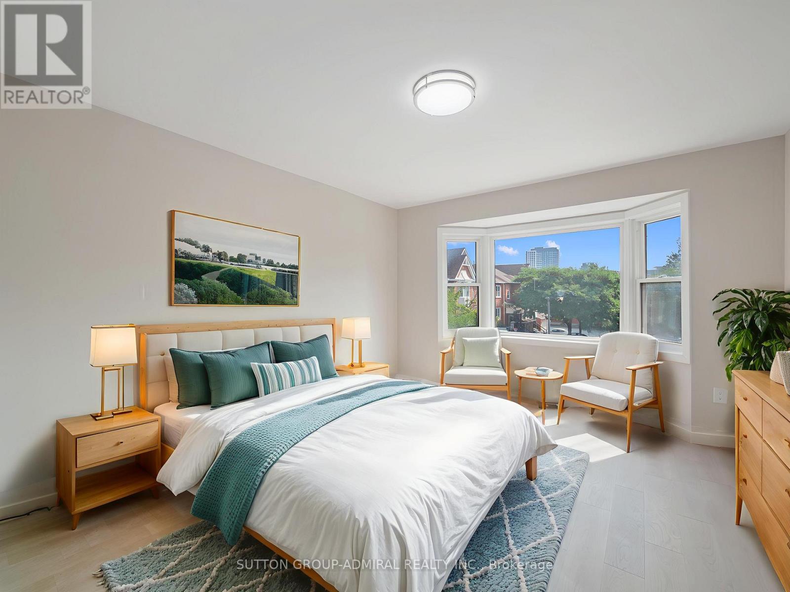 Photo 13 of 12 Tova Place, Vaughan ON