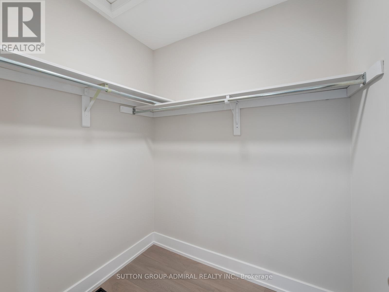 Photo 14 of 12 Tova Place, Vaughan ON