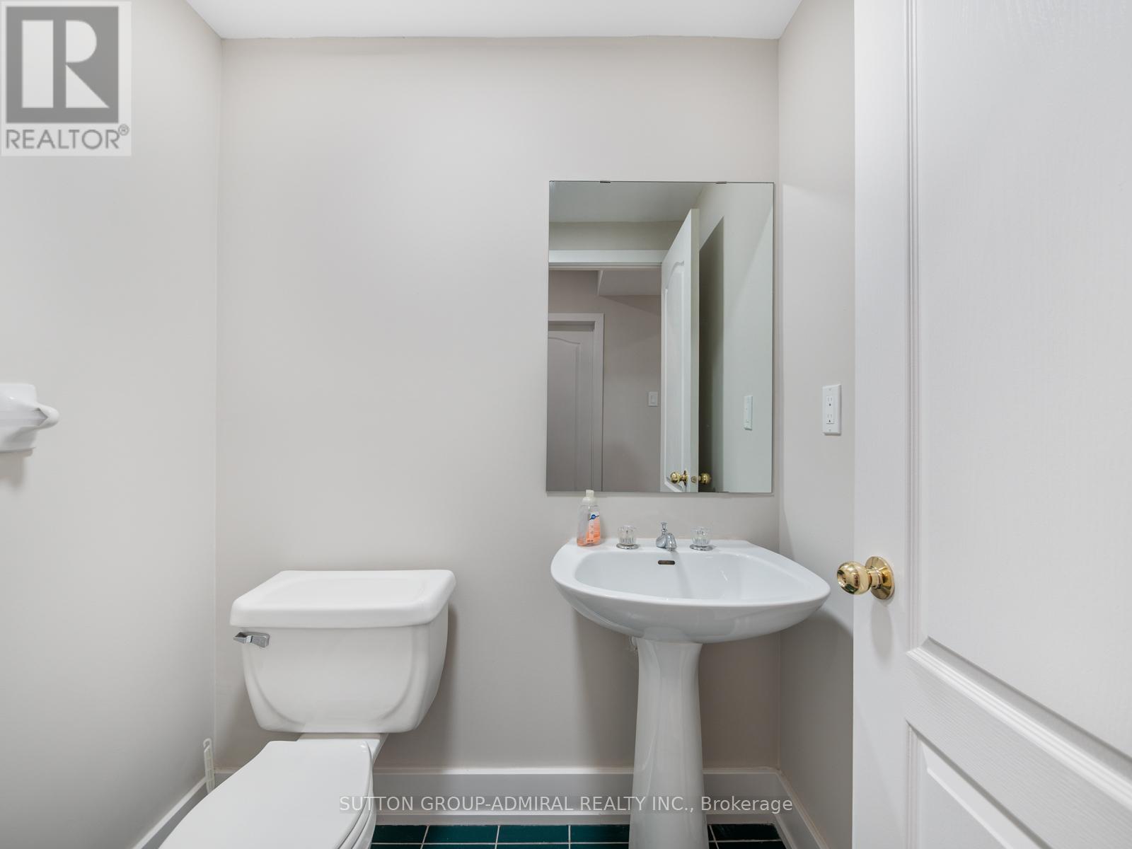 Photo 24 of 12 Tova Place, Vaughan ON