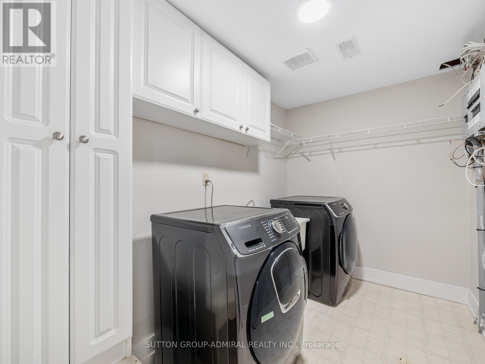 Photo 25 of 12 Tova Place, Vaughan ON