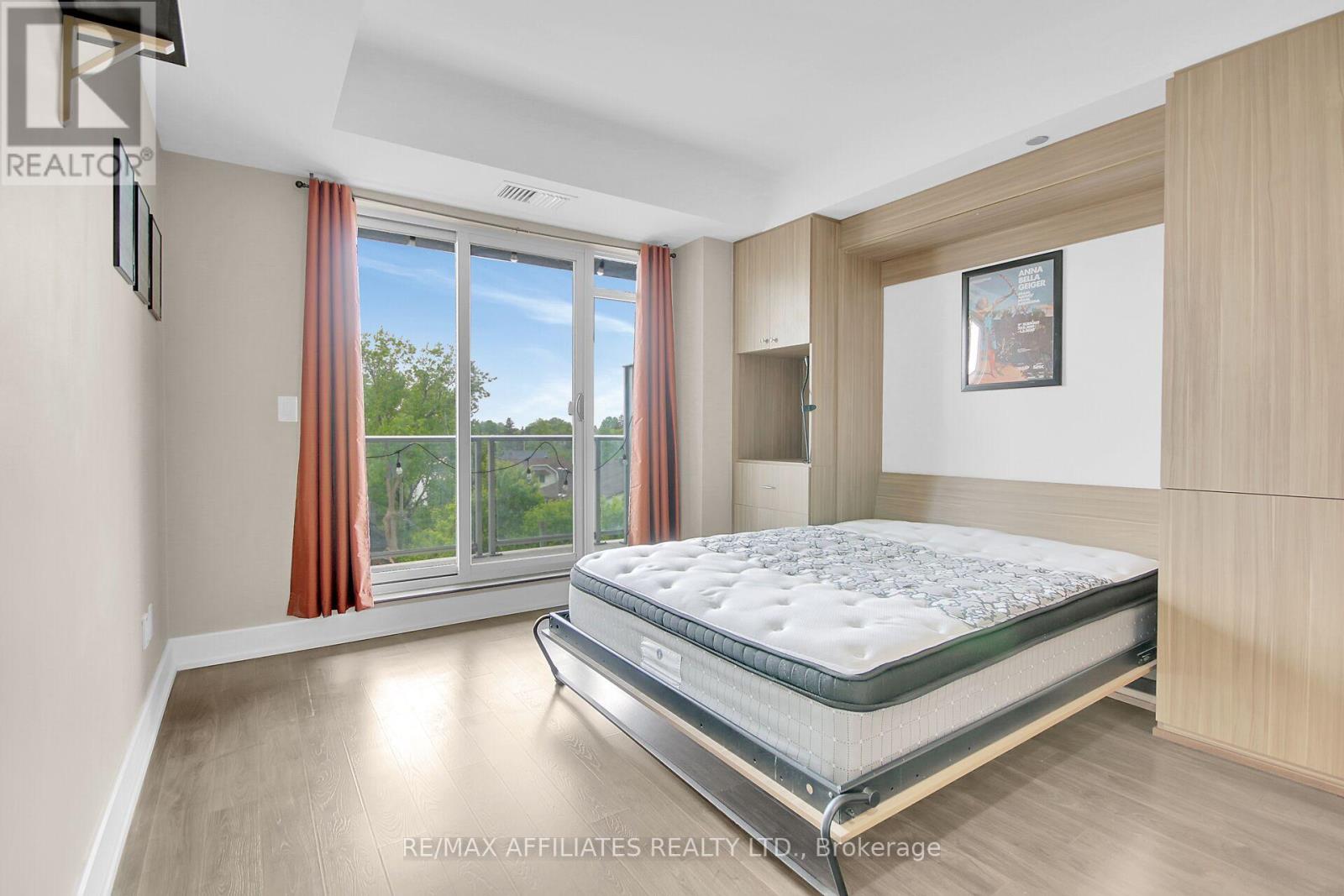 Photo 13 of 310 B 7 Marquette Avenue, Ottawa ON