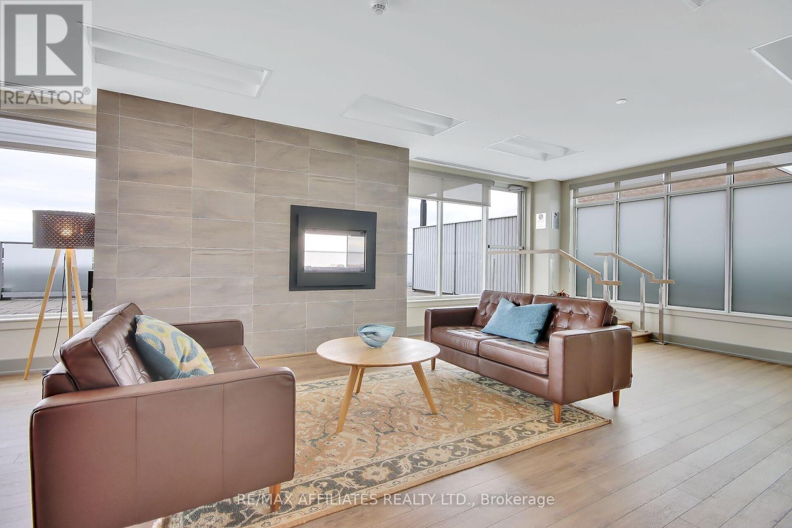 Photo 18 of 310 B 7 Marquette Avenue, Ottawa ON