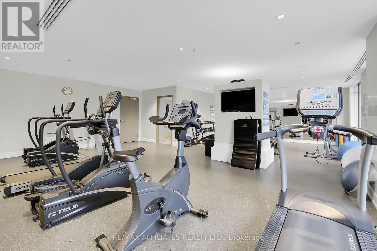 Photo 22 of 310 B 7 Marquette Avenue, Ottawa ON