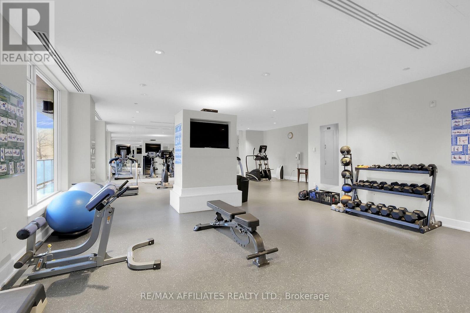 Photo 23 of 310 B 7 Marquette Avenue, Ottawa ON