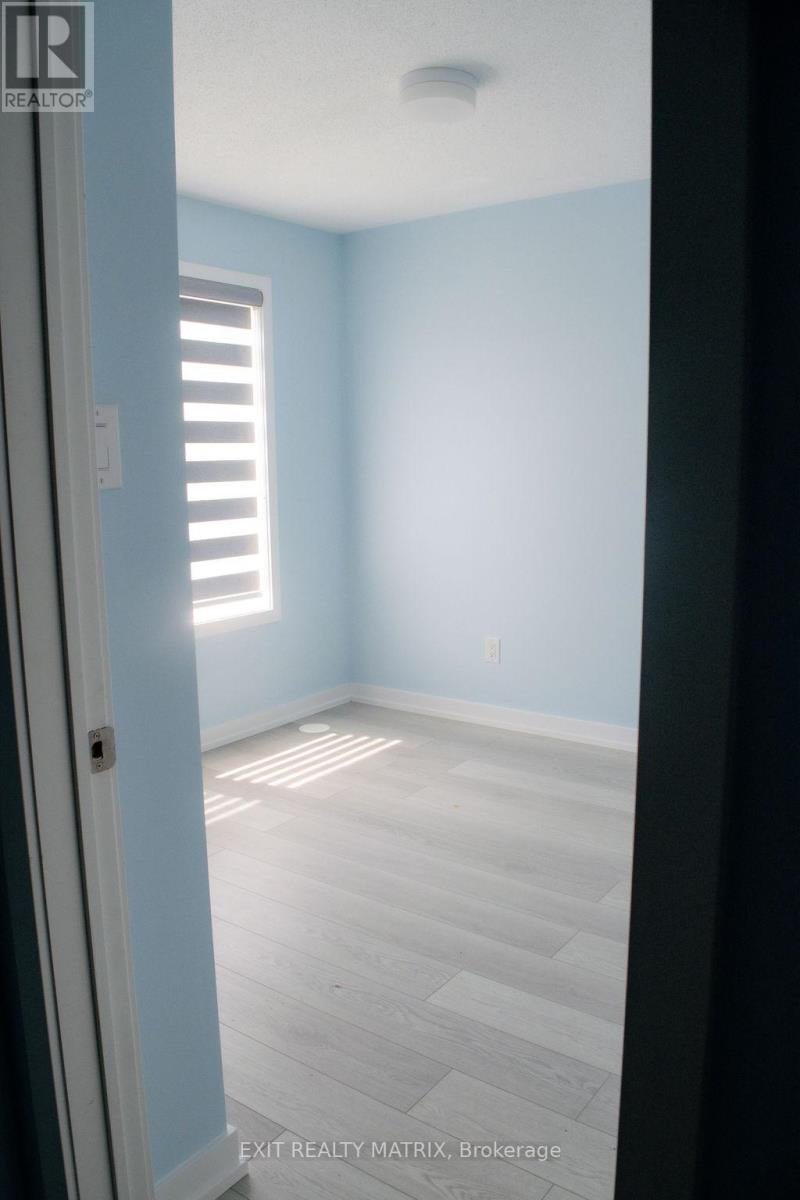 Photo 12 of 531 Woven Private, Ottawa ON
