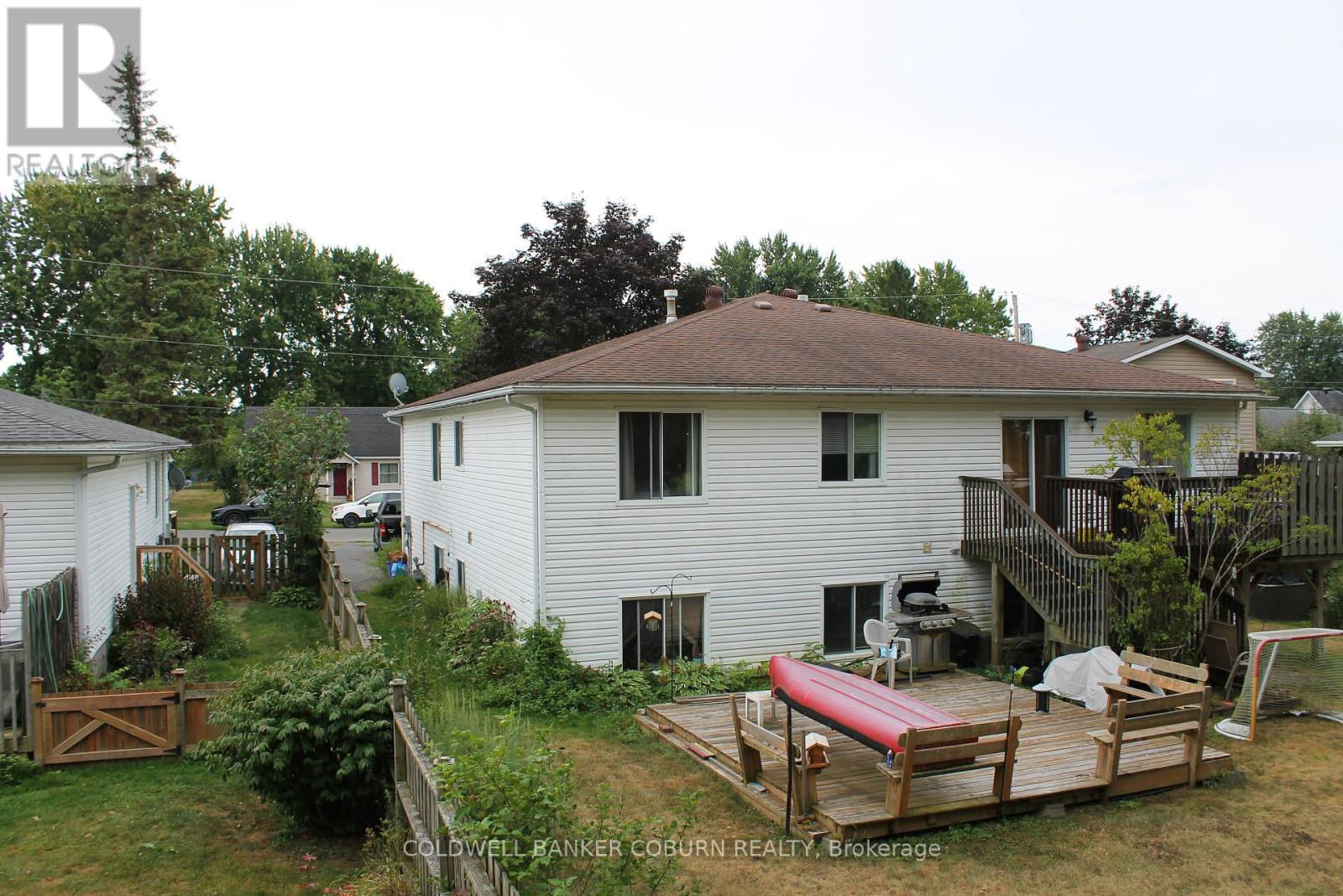 Photo 2 of 50 B Fifth Street, South Dundas ON