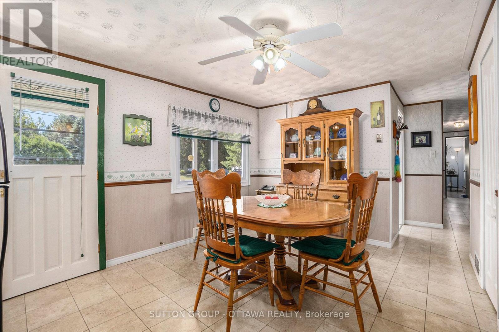 Photo 6 of 16 5620 Rockdale Road, Ottawa ON