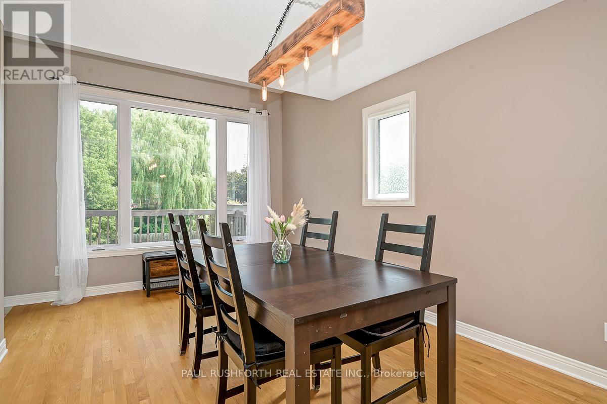 Photo 11 of 91 Banchory Crescent S, Ottawa ON