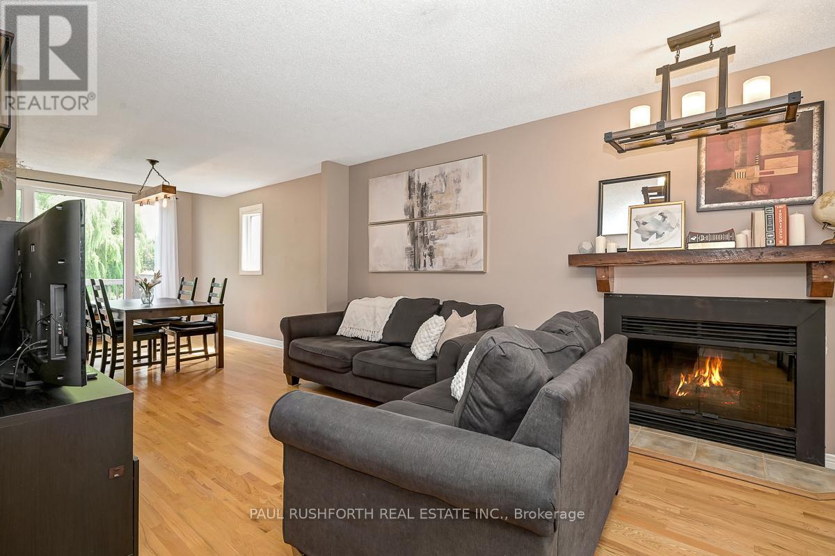 Photo 8 of 91 Banchory Crescent S, Ottawa ON