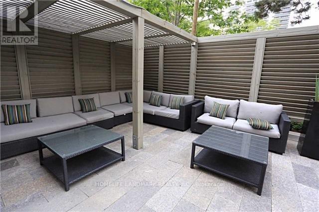 Photo 6 of 204 68 Merton Street, Toronto ON